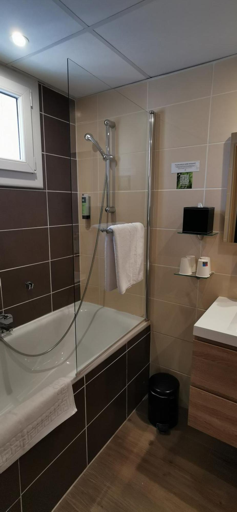 Hotel Le Valaurie Saint-Nazaire  Eksteriør bilde