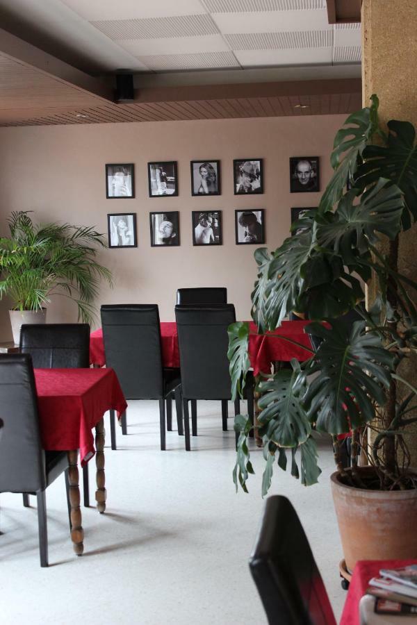 Hotel Le Valaurie Saint-Nazaire  Eksteriør bilde